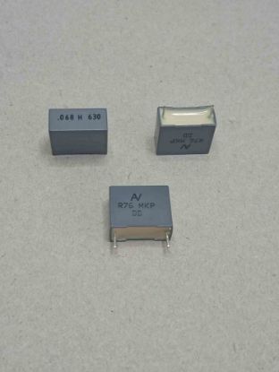 R76PI2680JE3EH 68NF 630V 15 0.025 KEMET POLYESTER KONDANSATÖR resmi