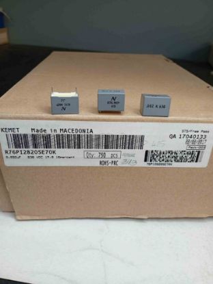 R76PI2820SE70K 82NF 630V 15 0.1 KEMET POLYESTER KONDANSATÖR resmi