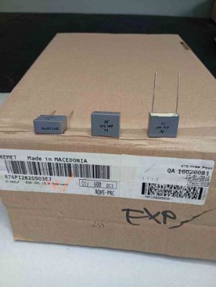 R76PI2820503EJ 82NF 630V 15 0.05 KEMET POLYESTER KONDANSATÖR resmi