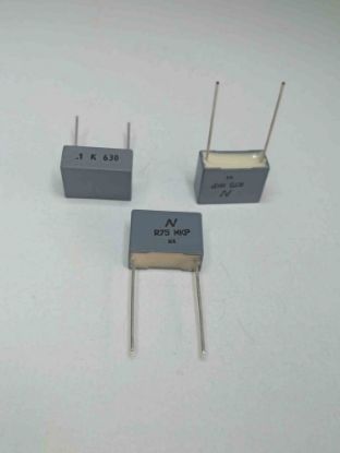R75PI3100CK30K 100NF 630V 15 0.1 KEMET POLYESTER KONDANSATÖR resmi