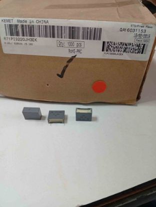 R71PI3220JH3EK 220NF 630V 15 0.1 KEMET POLYESTER KONDANSATÖR resmi