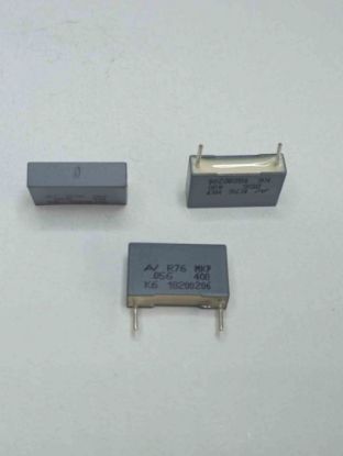 R76MI2560SE30J 56NF 400V 15mm KEMET POLYESTER KONDANSATÖR resmi