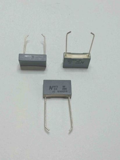 R73UI0150DQ03J 150PF 2000V 15 0.05 KEMET POLYESTER KONDANSATÖR resmi