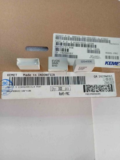 MMK22.5 224K630D15L4 TRAY 220NF 630V 22.5 0.1 KEMET POLYESTER KONDANSATÖR resmi