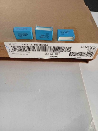 PHE450MD6220JR06L2 220NF 630V 22.5 0.05 KEMET POLYESTER KONDANSATÖR resmi