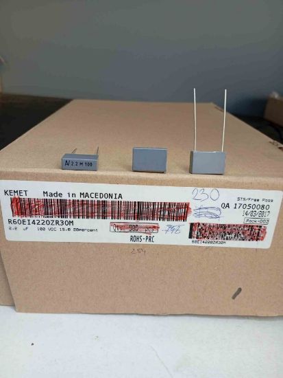 R60EI4220ZR30M 2.2MF 100V 15 0.2 KEMET POLYESTER KONDANSATÖR resmi