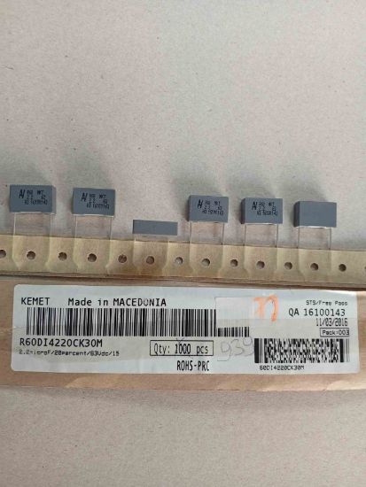 R60DI4220CK30M 2.2MF 63V 15 0.2 KEMET POLYESTER KONDANSATÖR resmi
