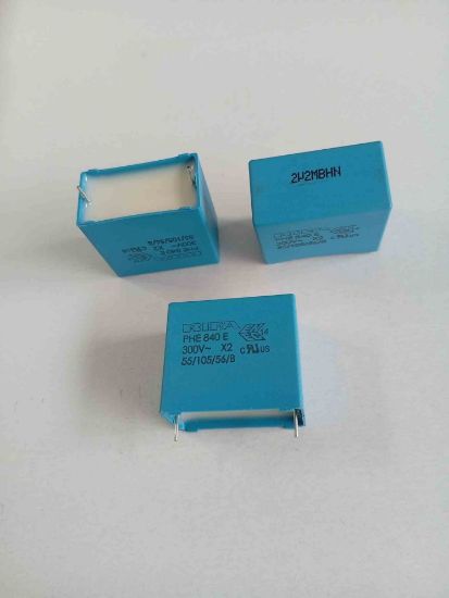PHE840EZ7220MF14R035CL2 2.2MF 300VAC 27.5 0.2 KEMET POLYESTER KONDANSATÖR resmi