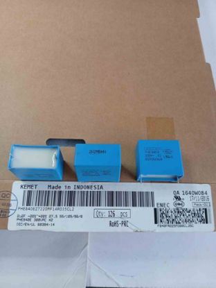 PHE840EZ7220MF14R035CL2 2.2MF 300VAC 27.5 0.2 KEMET POLYESTER KONDANSATÖR resmi