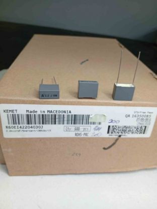 R60EI42204030J 2.2MF 100V 15 0.05 KEMET POLYESTER KONDANSATÖR resmi