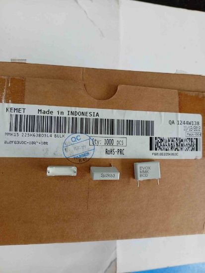 MMK15 225K63B05L4 BULK 2.2MF 63V 15 0.1 KEMET POLYESTER KONDANSATÖR resmi