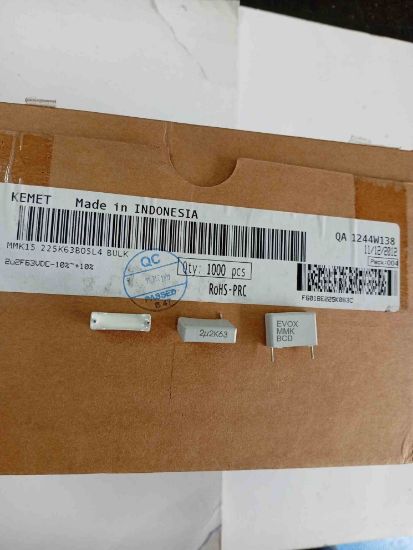 MMK15 225K63B05L4 BULK 2.2MF 63V 15 0.1 KEMET POLYESTER KONDANSATÖR resmi