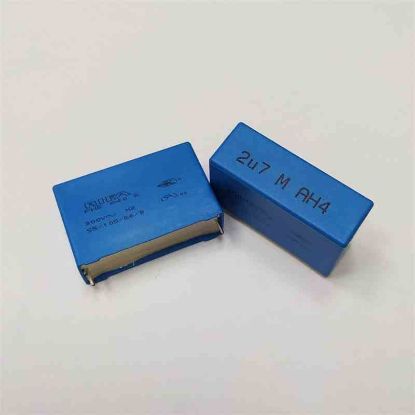 PHE840ER7270MR04R030KL2 2.7MF 300VAC 37.5 0.2 KEMET POLYESTER KONDANSATÖR resmi