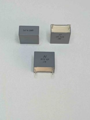 R73UI1270SE00K 2.7NF 2000V 15 0.1 KEMET POLYESTER KONDANSATÖR resmi