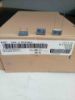 R73UI03304000J 330PF 2000V 0.05 15 KEMET POLYESTER KONDANSATÖR resmi