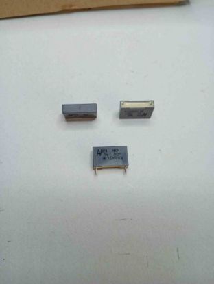 R747I1100JH0EJ 1NF 700VAC 15 0.05 KEMET POLYESTER KONDANSATÖR resmi