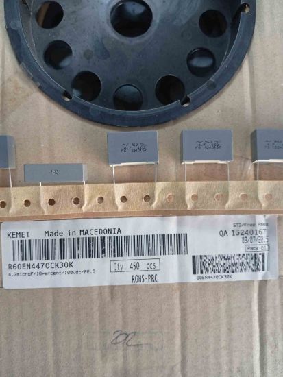 R60EN4470CK30K 4.7MF 100V 22.5 0.1 KEMET POLYESTER KONDANSATÖR resmi