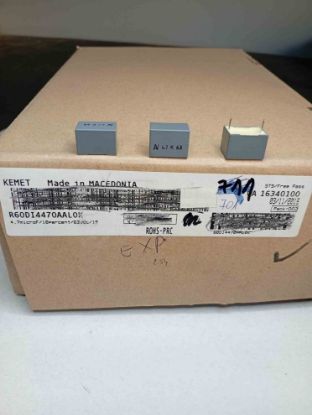 60DI4470AAL0K 4.7MF 63V 15 0.1 KEMET POLYESTER KONDANSATÖR resmi