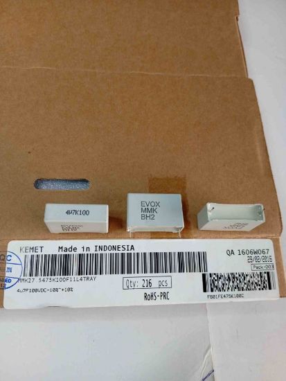 MMK27.5475K100F11L4TRAY 4.7MF 100V 27.5 0.1 KEMET POLYESTER KONDANSATÖR resmi