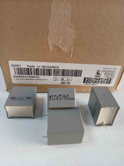 R46KR447000M1K 4.7MF 275VAC 27.5 10%|R.46 KEMET POLYESTER KONDANSATÖR resmi
