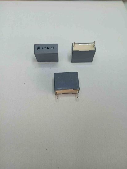 R60DI4470AA30K 4.7MF 63V 15 0.1 KEMET POLYESTER KONDANSATÖR resmi