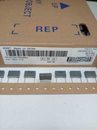 R747I0470DQ00J 470PF 700VAC 15 0.05 KEMET POLYESTER KONDANSATÖR resmi
