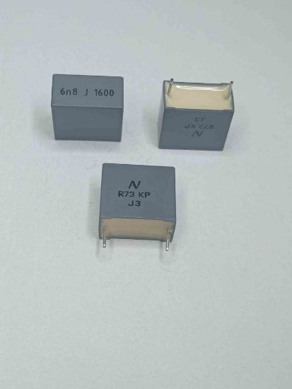 73TI1680SE00J 6.8NF 1600V 15 0.05 KEMET POLYESTER KONDANSATÖR resmi