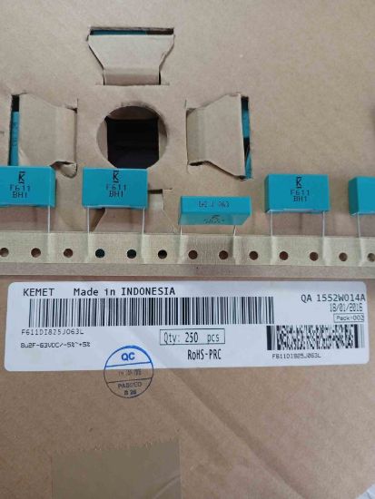 F611DI825J063L 8.2MF 63V 22.5 0.05 KEMET POLYESTER KONDANSATÖR resmi