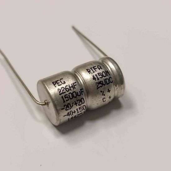 PEG226HF4150ME1 1500MF 25V 150 KEMET AXIYEL KONDANSATÖR resmi