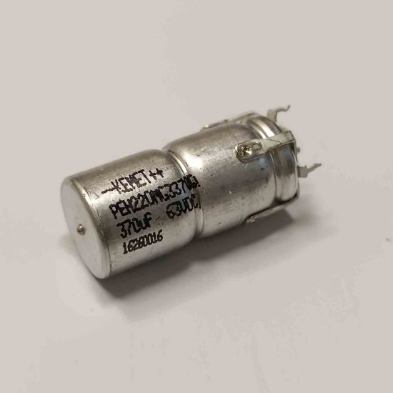 PEH220MG3370QE1 370MF 63V RADİYAL KEMET POLYESTER KONDANSATÖR resmi