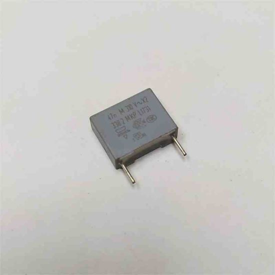 47NF 310VAC  10mm VISHAY POLYESTER resmi