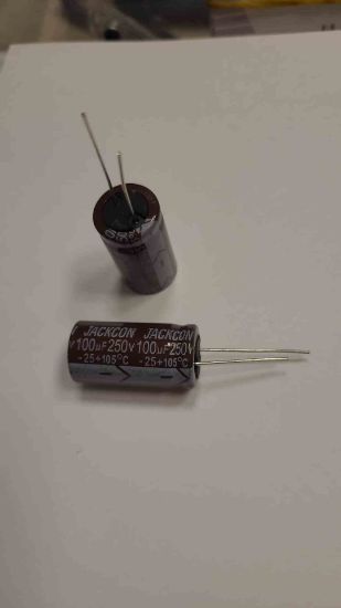 100MF 250V ELKO 105 16x32 JACKSON resmi