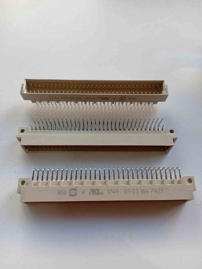 2x32 PIN KONNEKTÖR resmi