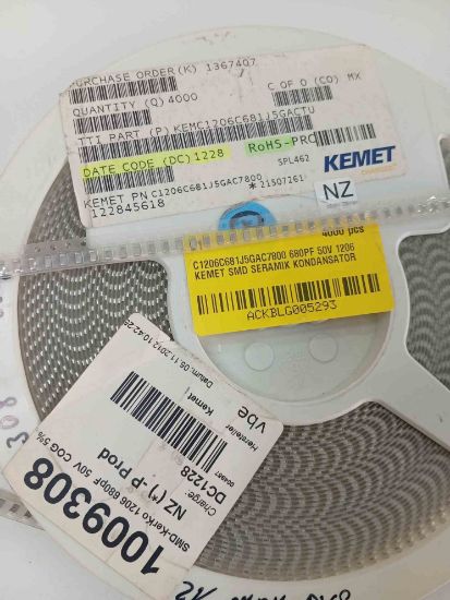 C1206C681J5GAC7800 680PF 50V 1206 KEMET SMD SERAMİK KONDANSATÖR resmi