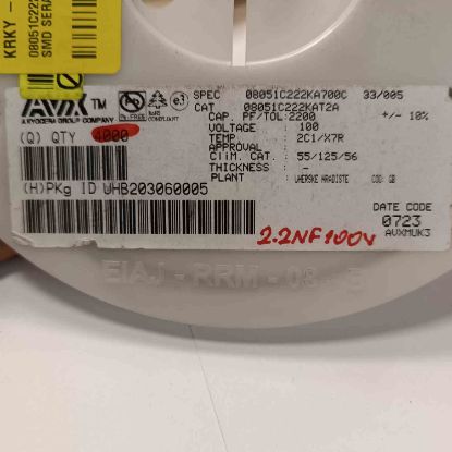 08051C222KAT2A 220PF 100V 805 AVX SMD SERAMİK KONDANSATÖR resmi