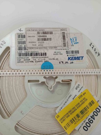 C0805C224K3RAC7800 220NF 25V 805 KEMET SMD SERAMİK KONDANSATÖR resmi