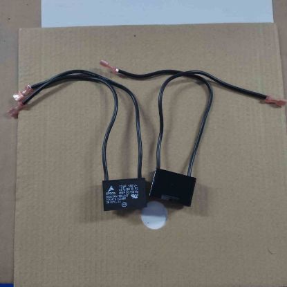 B32354A1126J37 12MF 180V KABLOLU  KONDANSATÖR  resmi
