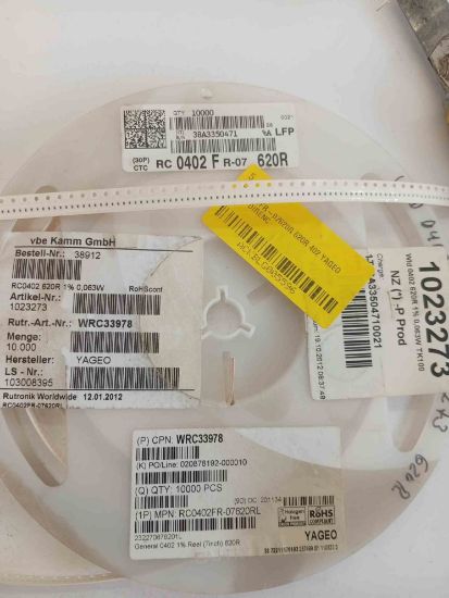 RC0402FR-07620R 620R 402 YAGEO SMD DİRENÇ resmi