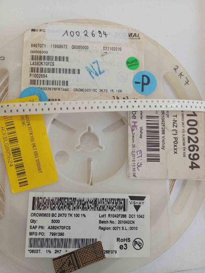 CRCW06032K70TK100 2K7 603 VISHAY SMD DİRENÇ resmi
