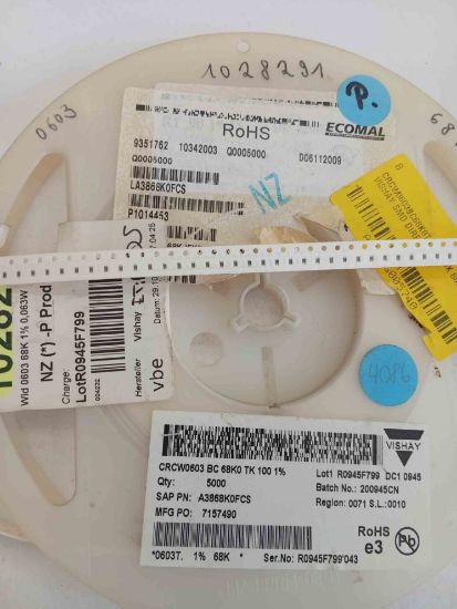 CRCW0603BC68K0TK100 68K 603 VISHAY SMD DİRENÇ resmi
