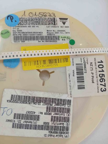 CRCW08052001R0 1R 805 VISHAY SMD DİRENÇ resmi