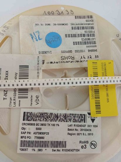 CRCW0805BC3M30TK100 3M3 805 VISHAY SMD DİRENÇ resmi