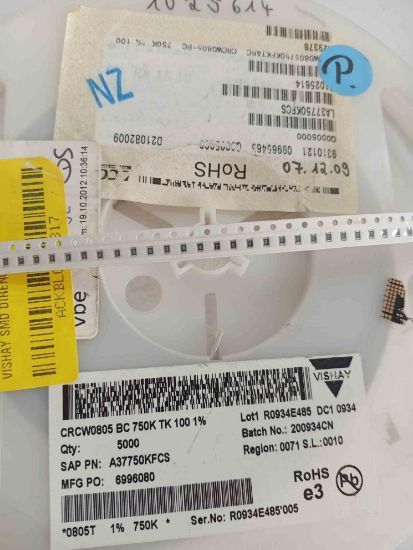 CRCW0805BC750KTK100 750K 805 VISHAY SMD DİRENÇ resmi