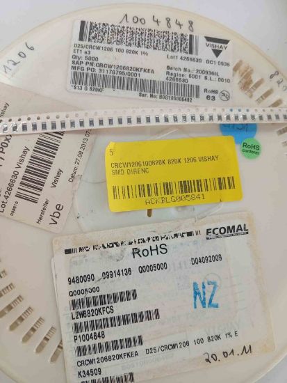 CRCW1206100820K 820K 1206 VISHAY SMD DİRENÇ resmi
