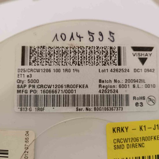 CRCW12061R00FKEA 1R 1206 VISHAY SMD DİRENÇ resmi