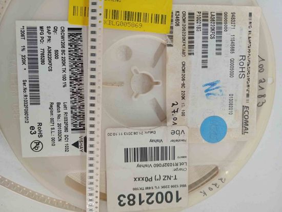 CRCW1206BC220KTK100 220K 1206 VISHAY SMD DİRENÇ resmi