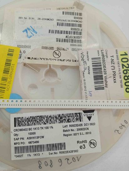 CRCW0402BC1K13TK100 1K13 402 VISHAY SMD DİRENÇ resmi
