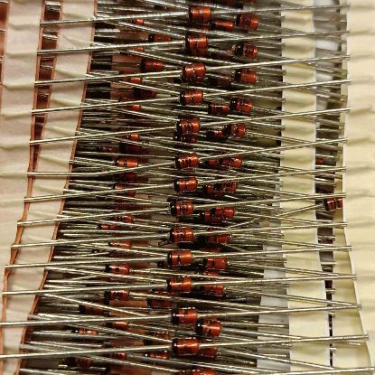 1N4732A (4.7V 1W)  ZENER  DİRENÇ resmi